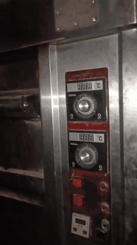 السلام عليكم فرن للبيع دبل مشغل مكاني نجف 3 خانت ***********
