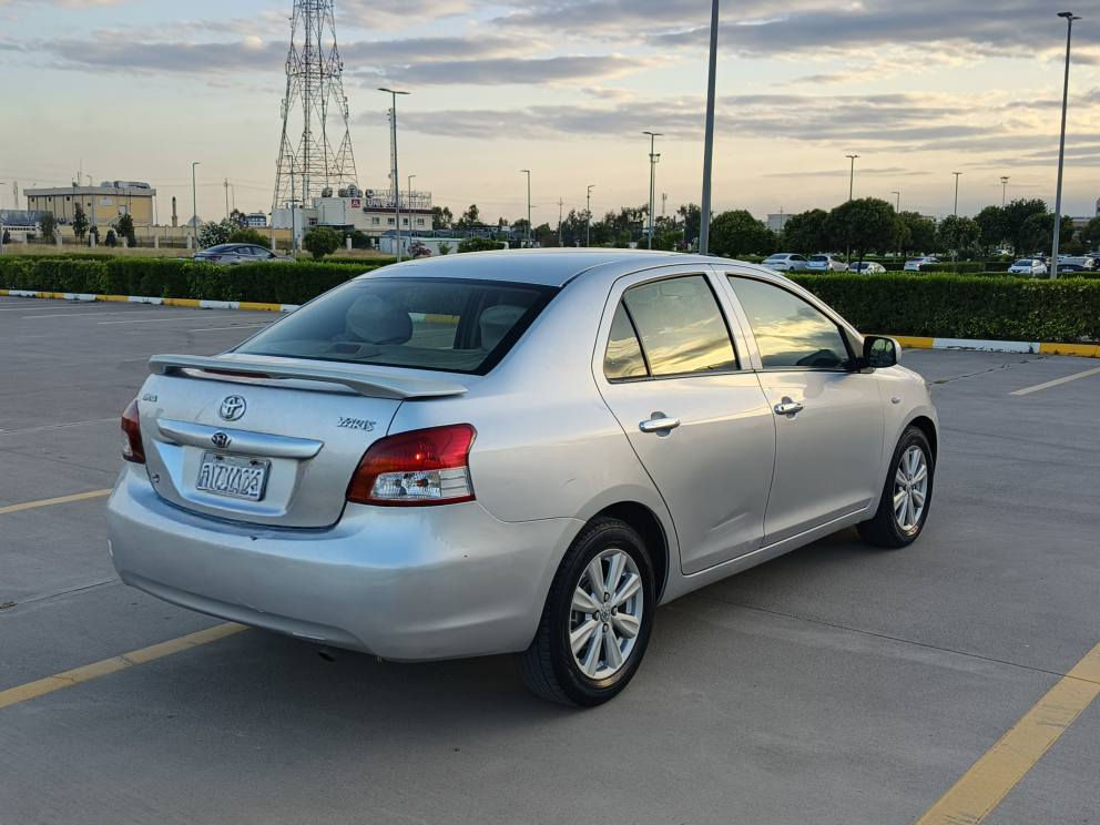 Toyota yaris 2013 
‎     ( سعری : 94 مەجالەکی کەم  ) 
‎
‎تۆیۆتا یارس ، بێ سبوخ
‎مۆدیل : 2013
‎دەبل گێچ ، دوو جام کارەبا 
‎155هەزار ڕۆیشتیە  
‎بێ بۆیاخ بێ لێدران 
‎بێ کاڵبوونەوە 
‎یەک دوو تعدیلی هەیە 
                              سیارە ڕەقەم هەولێرە 
‎ڕەقەم باریکە  هەزای نوێیە 
‎گێرو مەکینە ، تەبرید ساردو ، گەرم بەشەرت 
‎یەک دینار مەسروفی نیە 
‎شوێن هەولێر 
‎ ( ڕەقەم تەلەفۆن : *********** )
‎           (   وەتسئاپ و ڤایبەر ) أربيل, العراق
