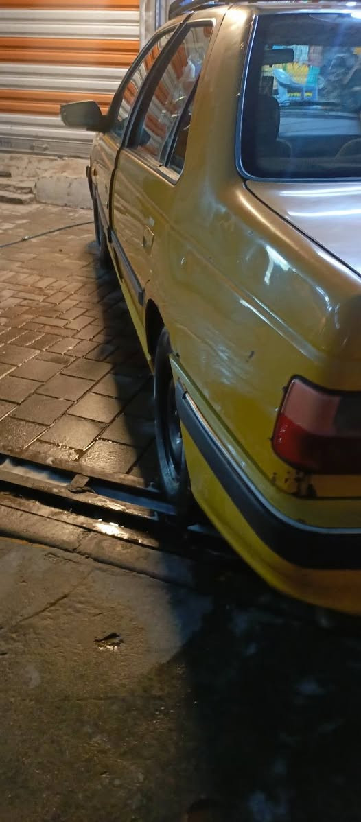 السلام عليكم للبيع موديل 2013سنويه جديده هيئة مصفره الصوره كدامك السعر 35$  ولشراي انشاء الله بيه مجال بسيط


**إذا كنت صاحب هذا الإعلان وتريد حذفه لأي سبب، رجاءا أرسل رسالة إلى الدعم الفني**