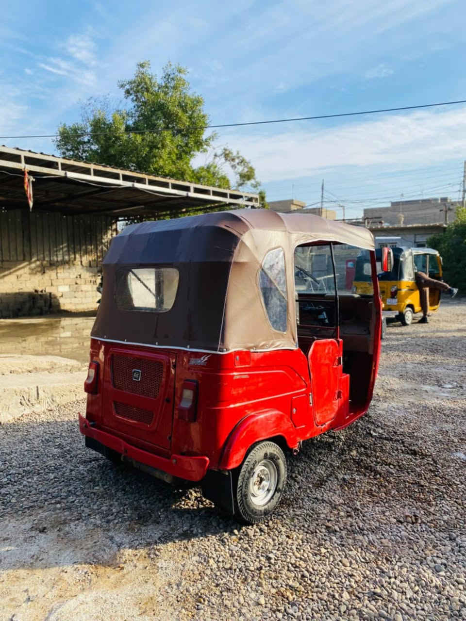 لام عليكم شباب تكتك ٢١كفاله عامه ما عده طخه بل صفحه محرك كفاله رقم بغداد شراي اتصل مو شراي لتتصل وتعبني 

***********
