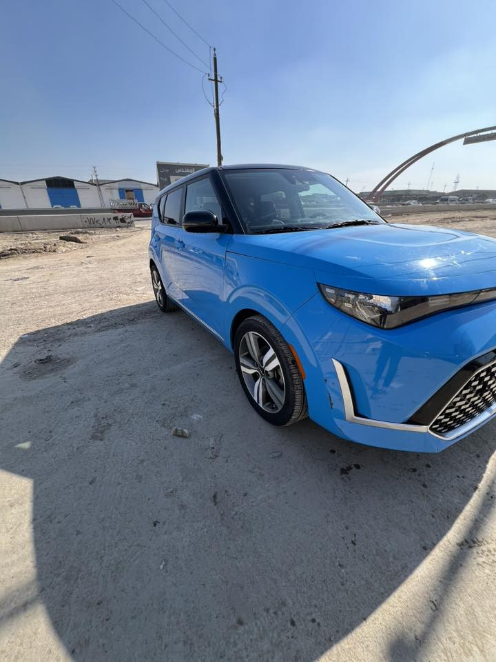 السلام عليكم كيا صوال البيع موديل 2024دخول جديد وارد مريكي فول موصفات واحد 1على واحد كروز سرعة قياده ذاتيت رادرات خلفي ومامي شاحن ويز بدون دواخل بدون يرباك حادثه بصيط كلش بس جاملغ صور الحادثه مرفق بل منشور مكينه 2000دوش الون مميز جيتي الاين فول الفول مكان السيارة بغداد كوريش قرب علوت الرشيد 
***********
