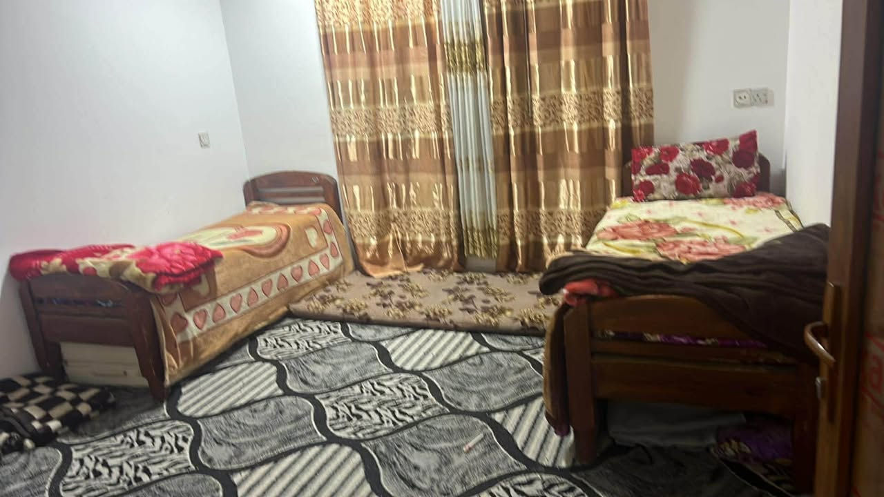 تخوته عدد 2 خشب عراقي واحد 50
... عنوان حي الصديق شارع ٢٠ موصل 🩶


**إذا كنت صاحب هذا الإعلان وتريد حذفه لأي سبب، رجاءا أرسل رسالة إلى الدعم الفني**