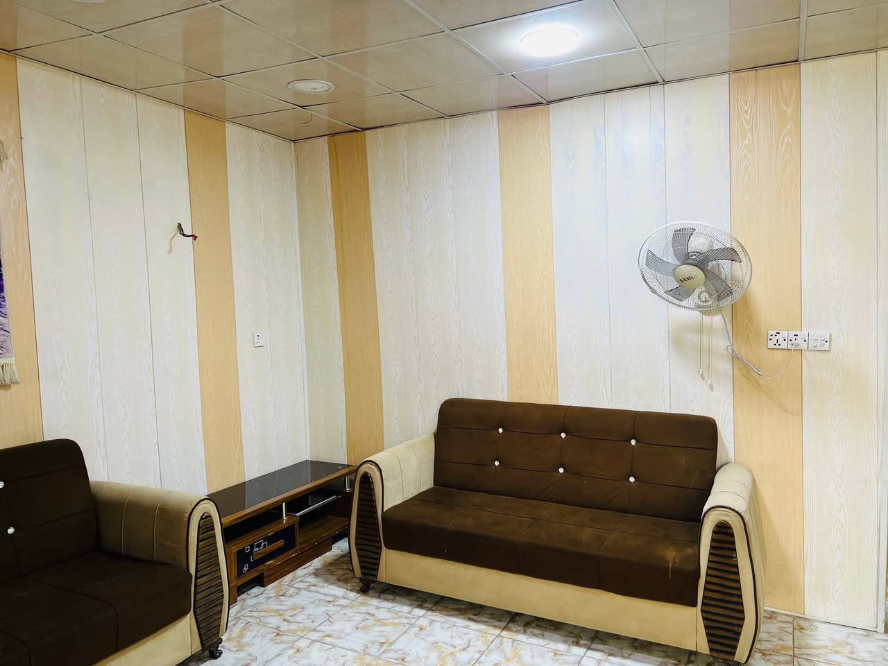 ✅ #دار_للبيع ___طابو صرف_ بأسم شخص واحد ✅

🏗️📍المــــــــوقع// حي الأمام علي(ع)_قرب المستوصف
✏️المســـــاحة// 115 متر

🧱✅بناء قديم _ترميم 2021✅🧱

⭕️يتكون من طابقين

🧱🧱طـــابق الأول // يحتوي ع (غرفة نوم 🛌 ➕مطبخ➕هول➕ صالة➕ مجمعات صحية عدد 2

🧱🧱طابق الثاني//غرفة نوم  🛌 ➕هول

 🏫📚نستقبل جميع عروض البيع و ترويجها بإعلانات ممولة 
      للمزيد من التفاصيل الاتصال او المراسلة خاص 

حسين السعيدي ***********_ ***********
حجي حسن السعيدي ***********          
علي السعيدي ***********_ ***********

 📍موقع المكتب  📌 الحله - حي الامام علي(ع)_قرب المول الجديد _مقابل مجمع الوافي
