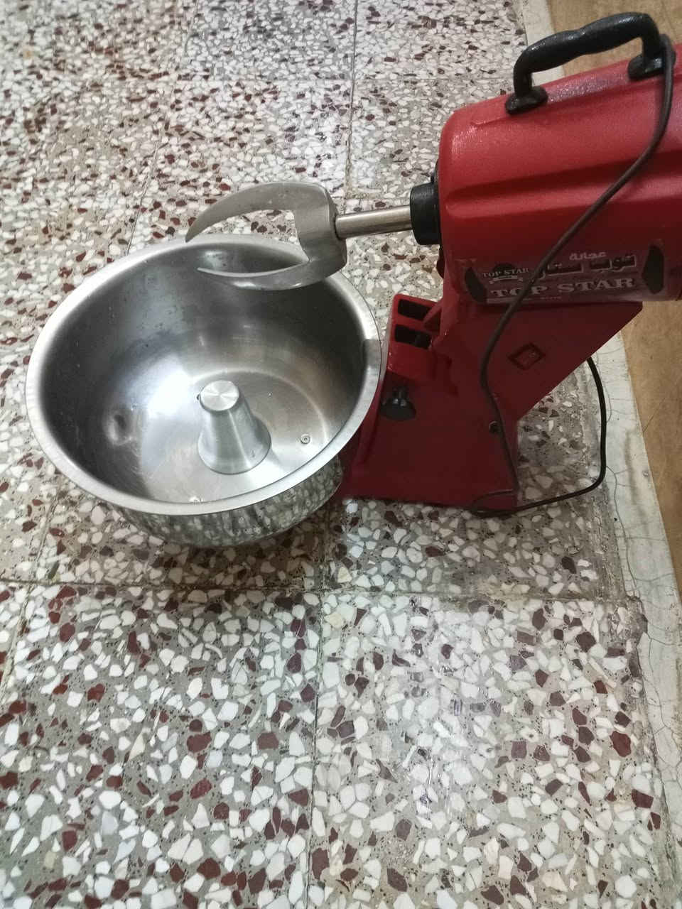 السلام عليكم انجانه استعمال مره وحدة سعرها 200 الف
***********
