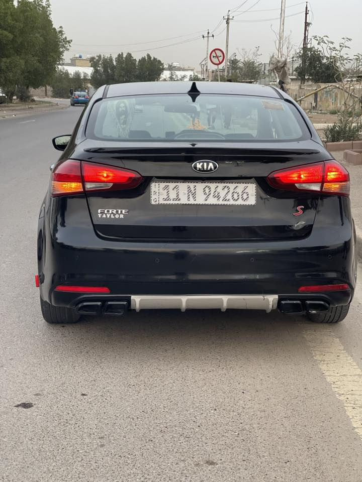 فورتي ٢٠١٧  حادثهه بنيد ودعاميه بدون دواخل وبيهه صخه مبينه بالصور وره الباب البصف السايق ماشيه ١٤١٠٠٠ ميل بيهه مكينه مال ٢٠ جديده مصارلهه ٤ تشهر من شادهه منضومه مال غاز ايطالي سياره خير من الله تاخذهه تترحملي وبالعافيه ع ياخذهه سعرهه ١١٥ وبيهه مجال للطيبين ***********
