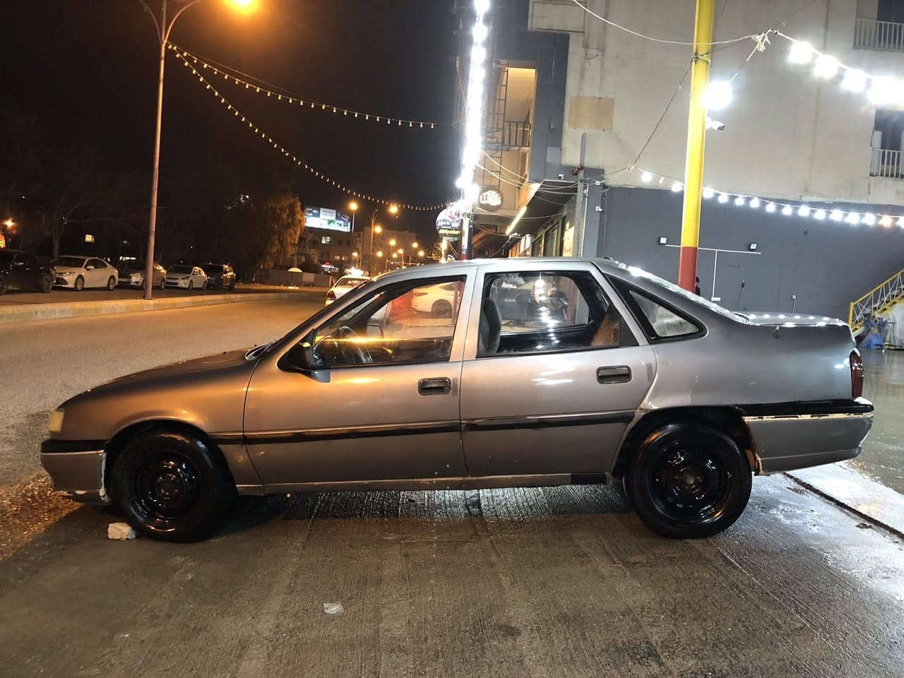 اوپل فیکترا مەکینە 16پان پاوری بەهەمو شەرتیک ***********)***********سعر 16 گلا مەعامەلەیەکی برایانەئارم پلاستیکی سلیمانی بەشەرت ئەوەلیات تەقەو رەقەو توندو توڵی بەشەرت کارەبای کامل ایش ئەکات هیچ عەیبو عاری نیە دەعمو لیدراوی نیە سەیارەکە ماڵی دوستە بانزین زور زور کەم ئەخوات لی ئەحەسیتەوە . شوین سلیمانی بەروخسەتی ئادمینی 🌹
