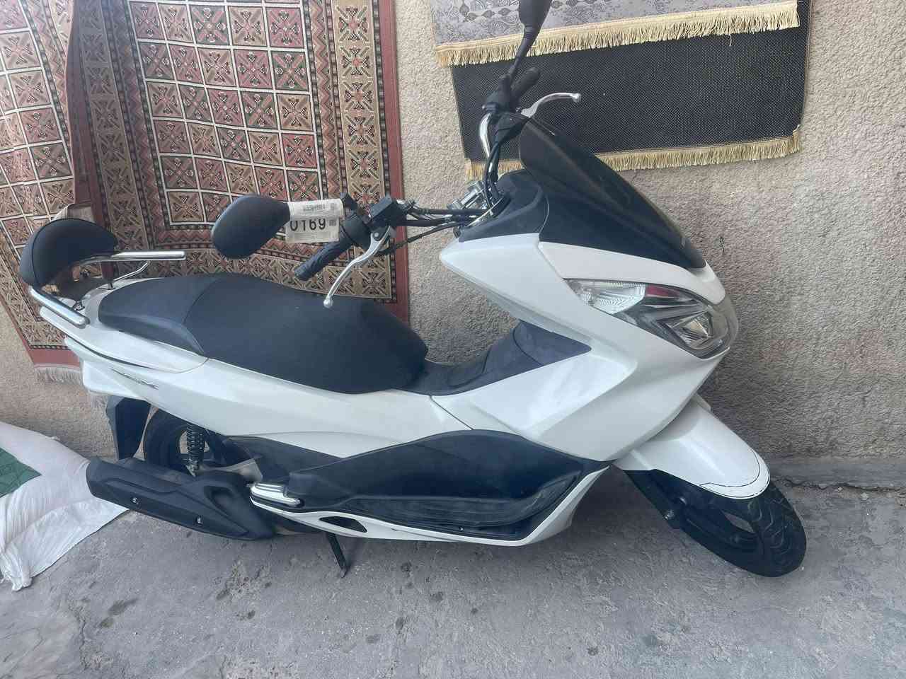بيسي اكس جيل الثاني 2018
ياباني حجم المحرك 125 الدراجه شرط 
رمبه صالهه أيام طالع من المعرض عنواني مدينه
الصدر الورفلي *********** بي وتساب
