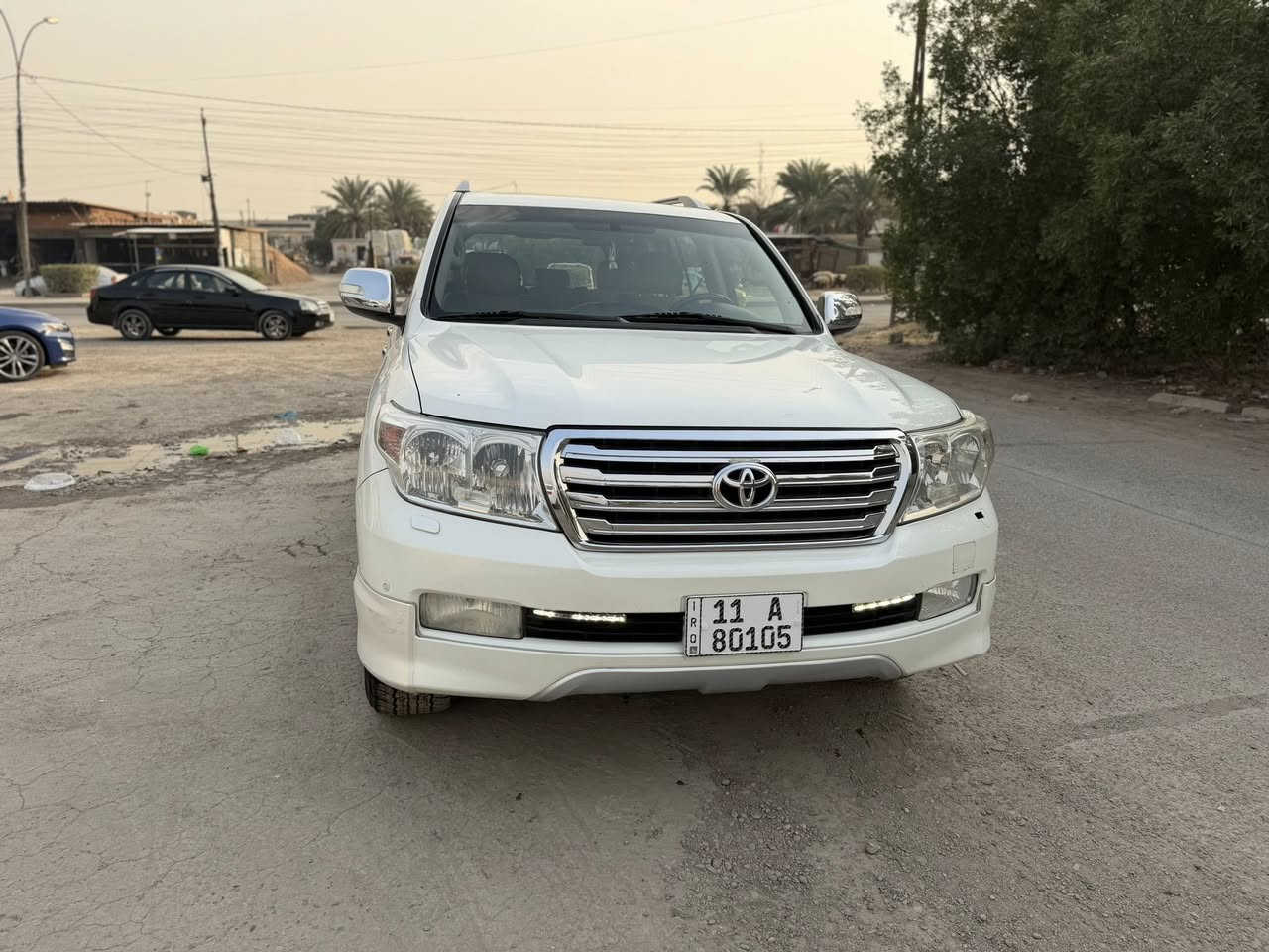 لاند كروز 2011 ستينه
فول مواصفات بيها كلير بل بنيد والباقي كفاله 

رقم جديد تحويل ثاني يوم

سيارة جاهزه من كلشي بدون نقص سيرفز كامل مسوي 

مكان السياره بغداد الدوره 

معروضه ب33 الف وبيها مجال لشراي

 خادمكم …***********
