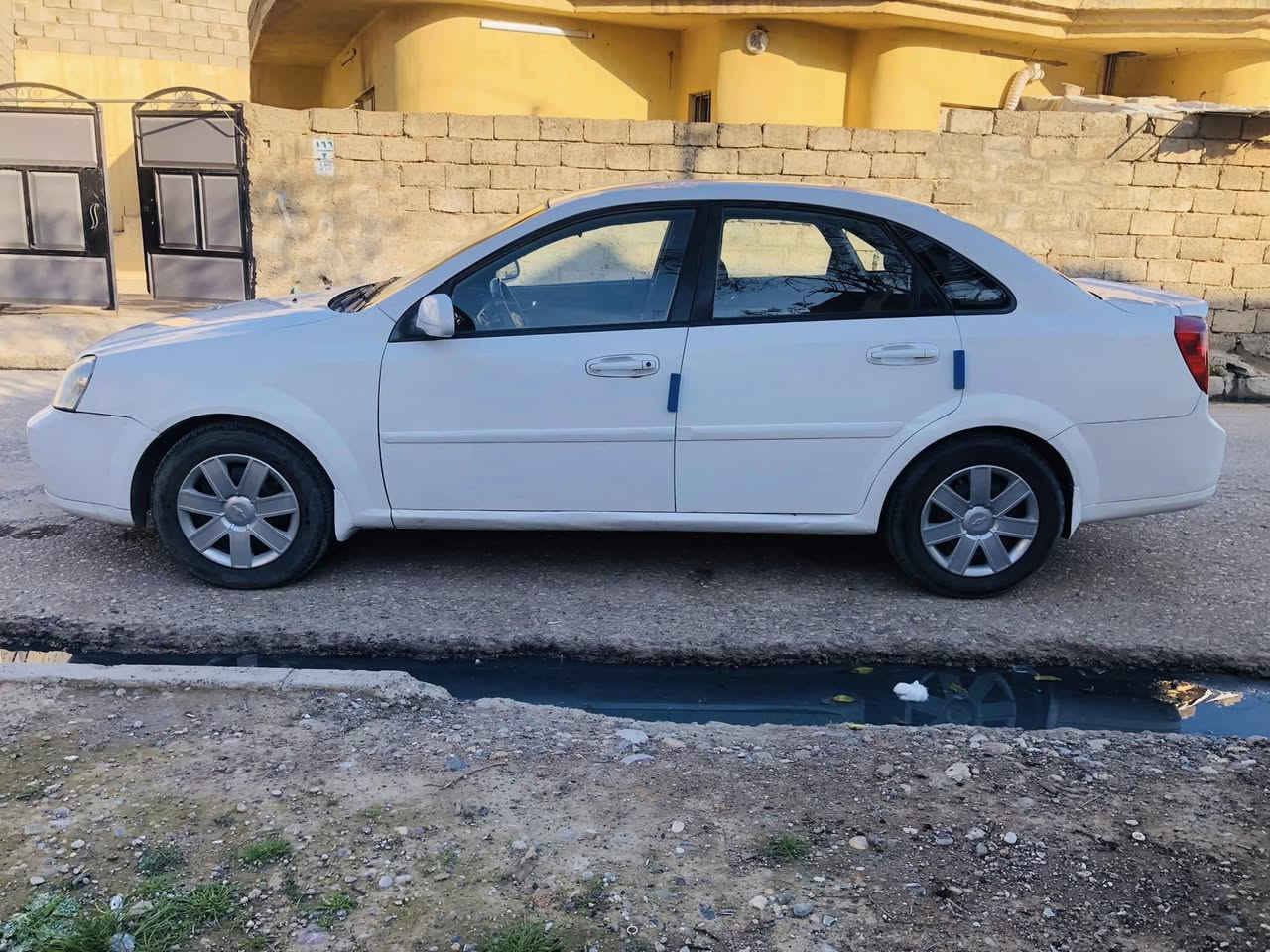 اوبترا خليجي موديل 2010 
 
تبريد تدفيئه كير محرك شرط 

باسمي كوبون بانزين بيها سياره مرتبه 

رقم بغداد مميز 

السعر 68 

العنوان موصل الايسر
 
***********
