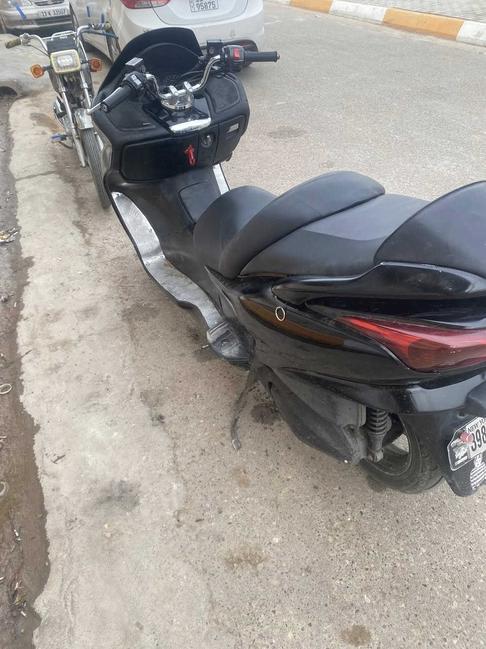 فورزة 08 بيها نواقص كلش بسيطة كلوب اشارة يمنة و كلوب عالي وجاملغ امامي فقط الباقي كفالة حساس ستاند كير ملغي للمراوس ب بطح مكاني التحرير


**إذا كنت صاحب هذا الإعلان وتريد حذفه لأي سبب، رجاءا أرسل رسالة إلى الدعم الفني**