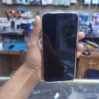 أيفون 12برو ذ256 ب77الجهاز مستبدل شاشه اصليه OLED السعر 400بيً مجال 07...