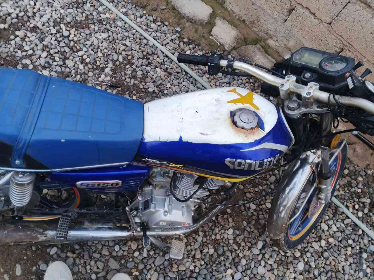 ماطور سيفان سونك موديل 2023باب اول كلو شقال محرك مبدل بستم ماطور نضيف كلو شرط للبيع  550بي مجال مكاني ناحية نمرود قريت السلامية ***********
