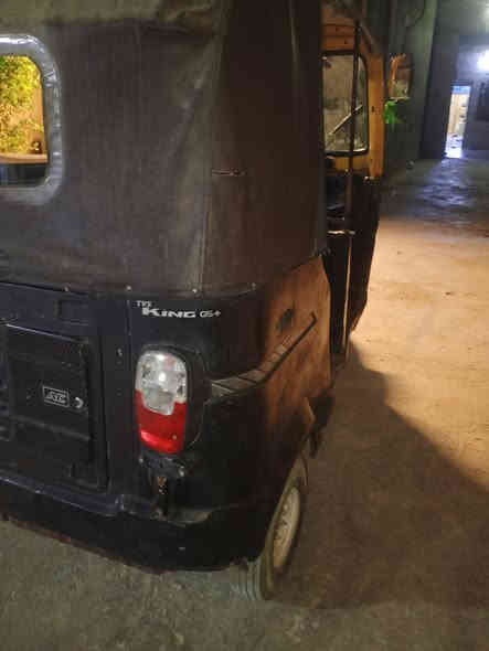 سلام عليكم تكتك البيع 2018اوراق اصولي مختومه براد
تكتك كفاله لا صبغ ولا معحون ولا ضربه  ...

محرك توه مجفت  تكتك خير من يم الله  وين جنايه ...
 
سعر 3000 وبيه مجال مكاني قلعه سكر 

هاذه رقمي***********خاص ماكو
