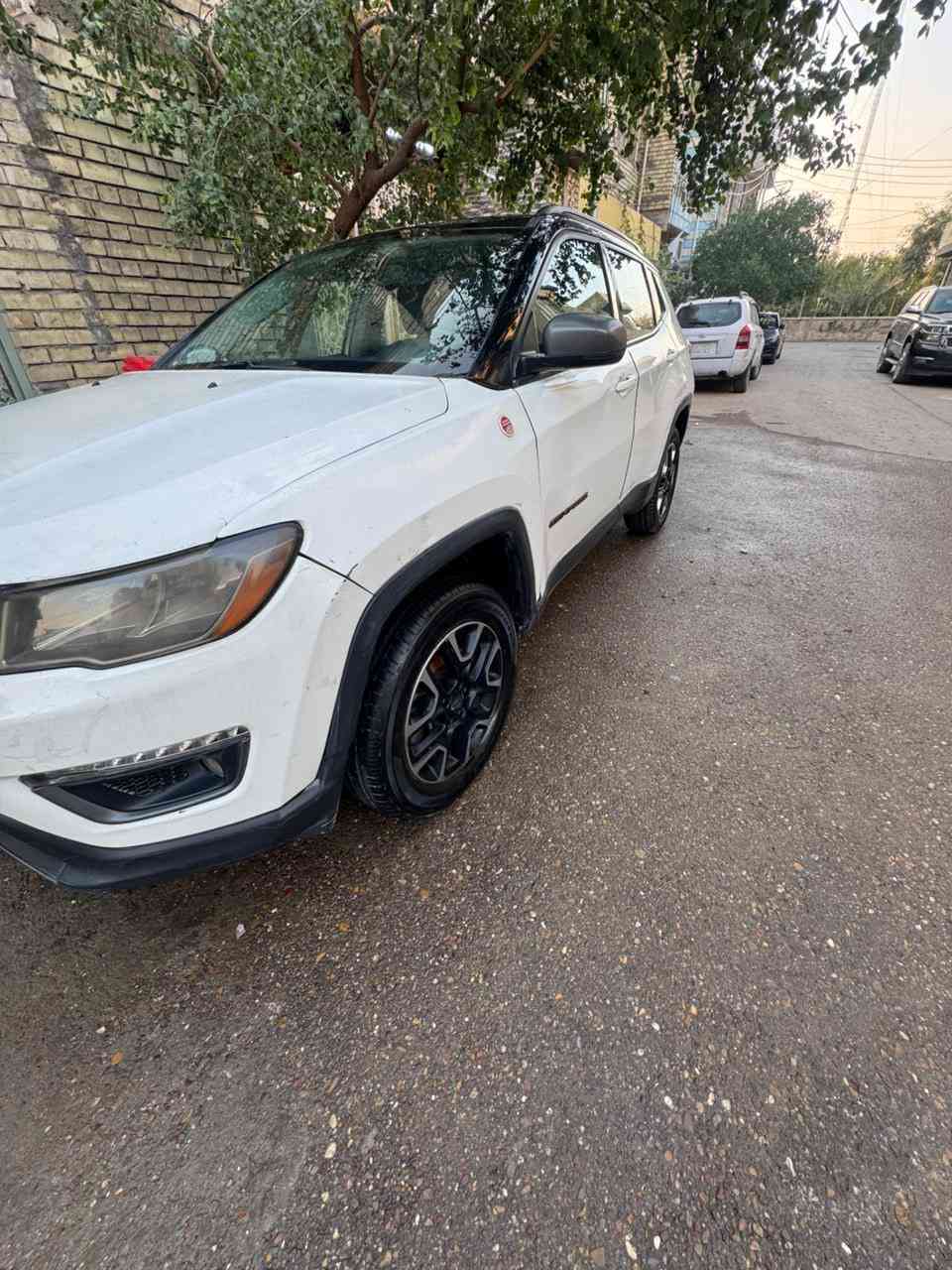 جيب كمبارس دفع رباعي اربع مودات
1محرك 4سلندر 
2كامره +الجامه البصف السايق وكفات
3:عدد الركاب5

الاستفسار يرجو |>>>
⬇️
لاتصال على الرقم  التالي 
***********
