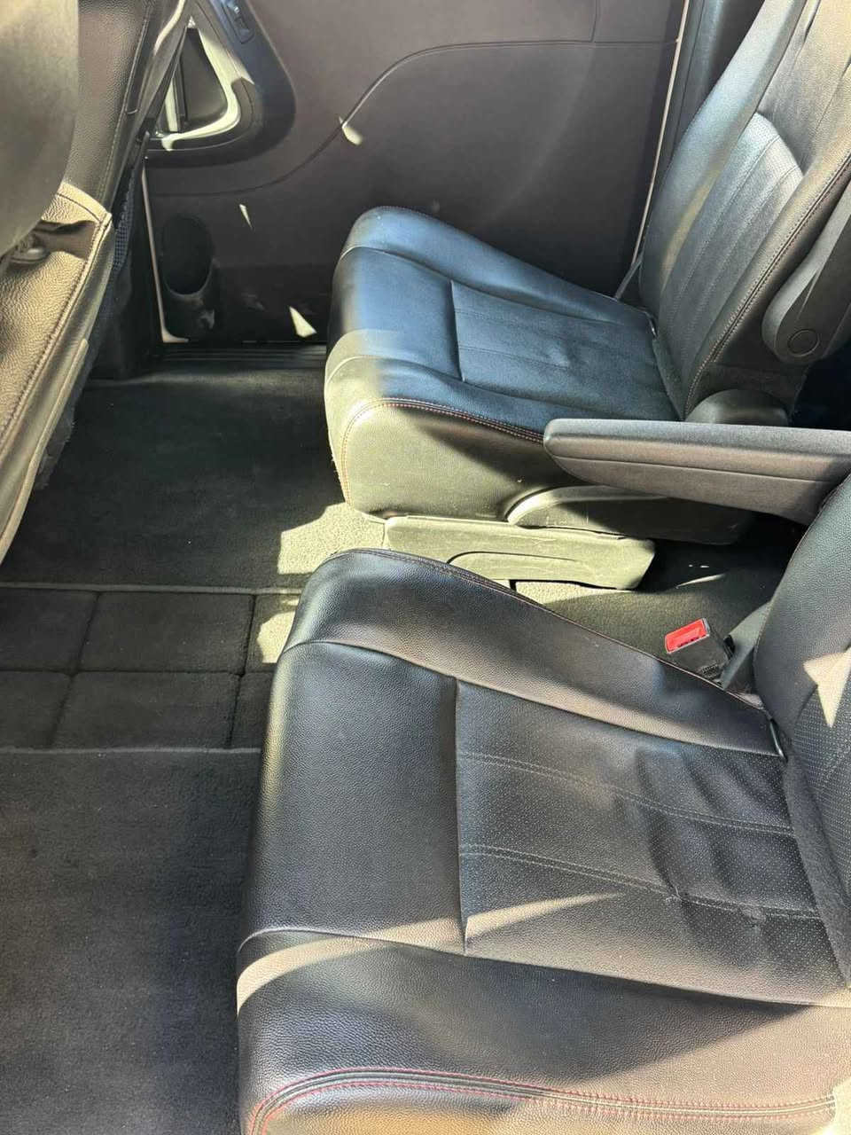 السلام عليكم من رخصة الادمن دودج كرفان موديل 2019 فئة gt فول مواصفات
شاشة اعطال

تبريد شاشه 

بردات 

بيبان كهرباء + شفط

 داخل اسود

وبعد هوايا مواصفات

ماشيه 90mi سياره جداً نضيفه وجديده ولا كلوب بالدشبول استخدام شخصي حادثه باب تبديل نفس اللون وشويه من باب السلايت جوه التريشه بالضبط بدون ارباك صور الحادث مرفقه بالمنشور

السعر ٢١٠ورقه مجال بسيط رقم بغداد 

لاستفسار اتصال على الرقم *********** واتساب 

المكان بغداد بغداد, العراق
