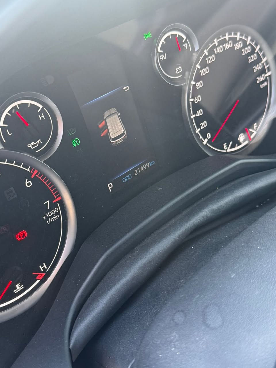 ‏سلام عليكم 
 ‏سيارة موديل 24 سيارة كلش حلوة جديدة ماشية 20 رقم بغداد سنوية باسم راعيها علوان بغداد سيارة ترهم مقدمة ثلاثة والباقي ثلاثة تشهر أو أروع بيع بغداد فقط سعر اتصال ***********
