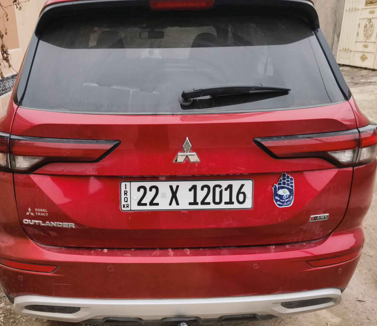 فرصة مميزة للبيع أو المراوسة 🔥
‏🚗 أوتلاندر 7 راكب – فول مواصفات
‏لون ماروني أنيق وجذاب ✨
‏🔹 المواصفات:
‏✔️ فول فول (كامل المواصفات)
‏✔️ 7 ركاب – مناسبة للعائلة
‏✔️ سيارة مرتبة وجاهزة للاستخدام
‏🔹 الحالة:
‏ضرر جانبي خفيف فقط
‏الباب الخلفي صبغ
‏نصف جامر لغ
‏🔹 الملكية: باسمي مباشرة
‏🔹 النقل: تحويل أو وكالة حسب الاتفاق
‏📍 الموقع: كركوك
‏💰 السعر: مناسب وقابل للتفاوض
‏🔁 مراوسة: مع كامري 
‏📞 للتواصل: ***********
‏⚡ ملاحظة: السيارة نظيفة ومميزة بهالسعر، لا تفوّت الفرصة
