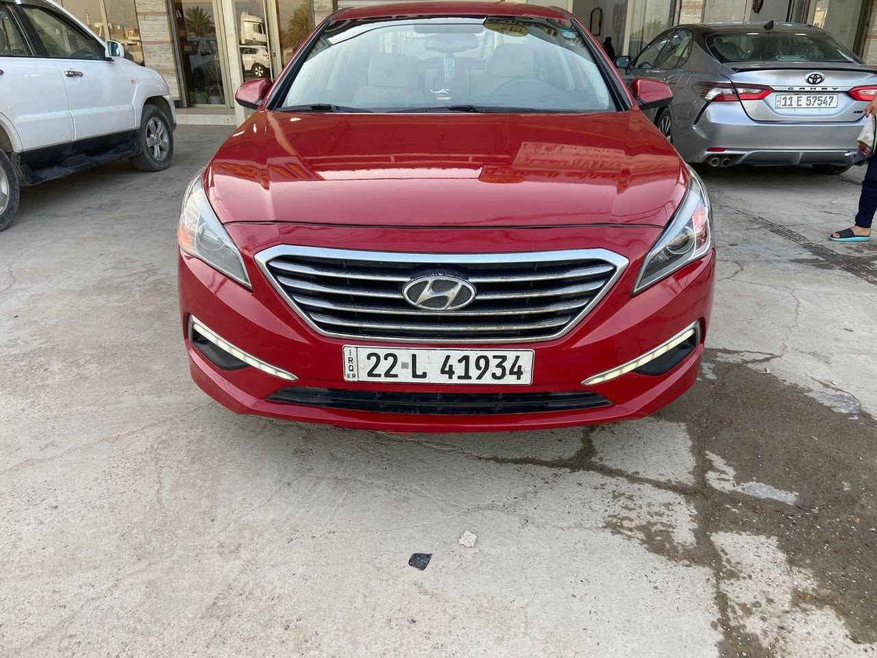 السلام عليكم سياره سوناتا موديل 2017 وارد امريكي حادث جاملغ وبنيد بدون داخل سياره خيرر من الله ترايك وين متريد السياره بسم عربي شوكت متريد تحويل تبريد ثلج تخم تاير جديد سياره خيرر من الله 115 وبيه مجال بسيط مكاني حي الجهاد رقم التليفون ***********
