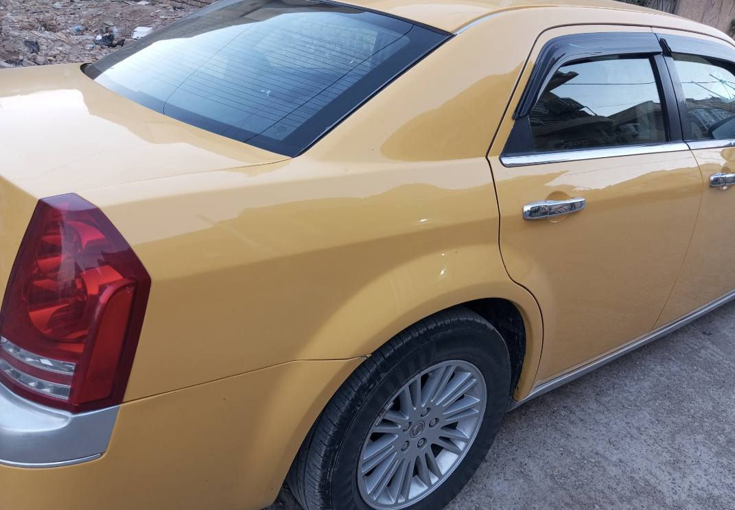 السلام عليكم 
اوباما ٢٠٠٨ سيارهوجاهزه مكينه قبل شهر شديتها  حداديه نظيفه تخم تاير جديد امصفره هيئه او غرامات  خطها كوت بغداد سياره خير من الله نقصها فقط كمبريسر 
السعر ١٠٥ او بيها مجال
او امراوس ابخصوصي اوباما جارجر
 مكانها كوت ***********
