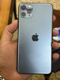 آيفون ١١ برو ماكس • ٥١٢ • مبدل شاشه وبطاريه