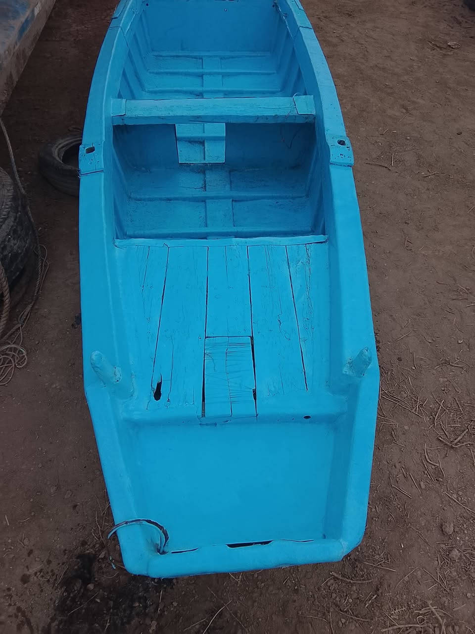 السلام عليكم بلم فاوي للبيع طول 7متر وعرض متر وعشرة ارتفاع من النص 50سم المكان بصرة ابو الخصيب 
السعر 550
الرقم ***********
