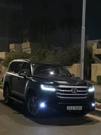 لاندكروز VX • ٢٠٢٥ • ٢٢٠٠٠ كم