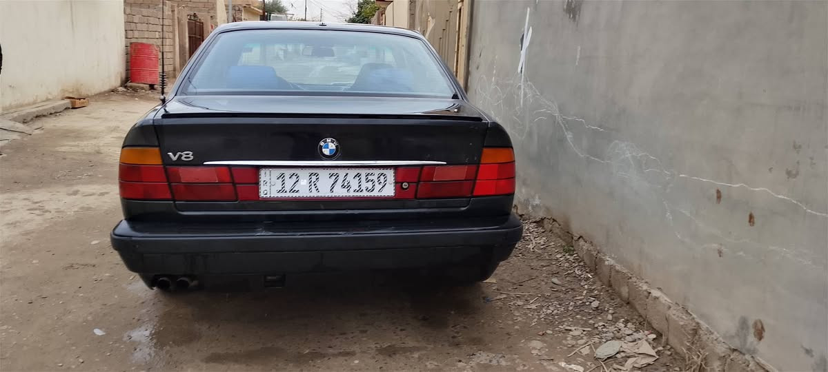 السلام عليكم
للبيع بي ام 535كير عادي ✈️
محرك كير شرط ترايك 240✈️
بجم عريض سلايت 
سياره ماشالله حلوه حيل بدون صبغ و ضربه
صدر تايرات كلو بل شرط رقم نينوى دولي ب اسمنه 
السعر 48وبيها مجال أو مراوس بسيارة حديث 
انتصال ***********
