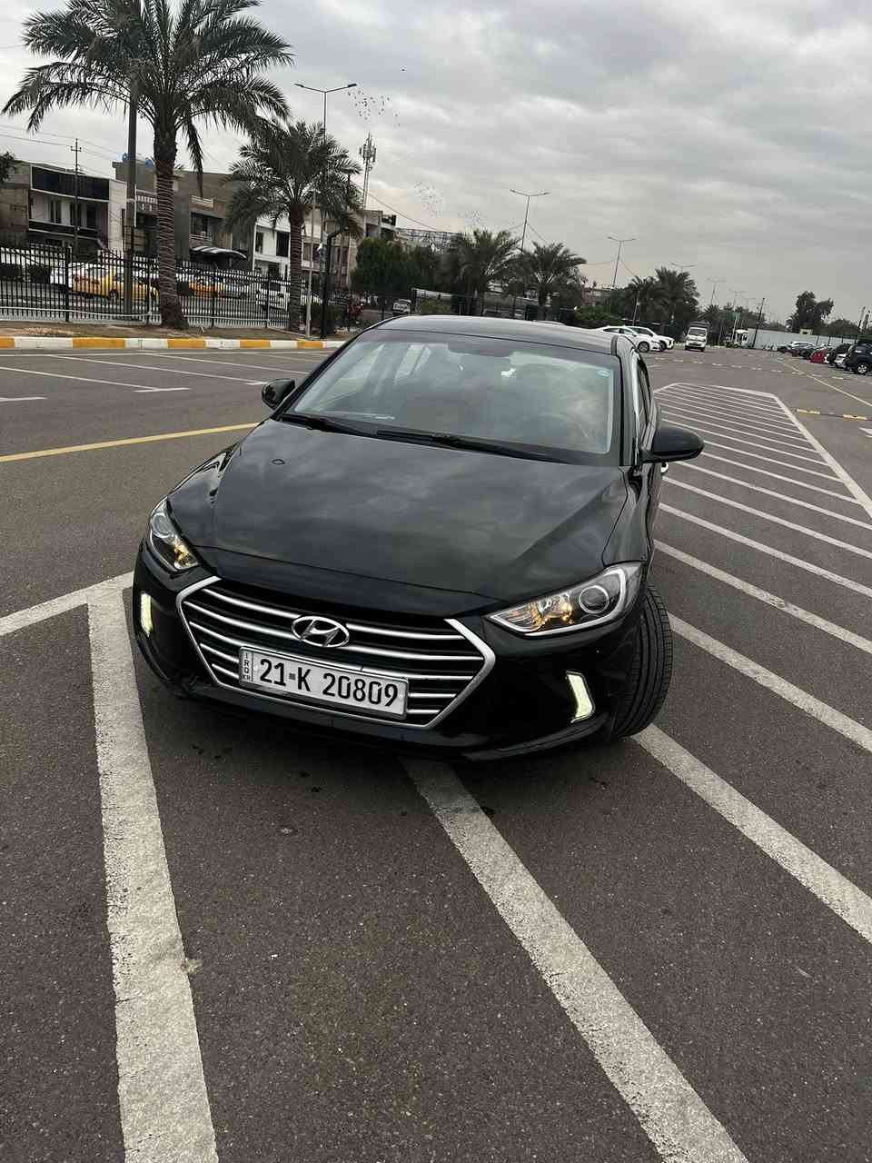 سلام عليكم سياره النترا موديل 2017 لون اسود للبيع مكينه 2000 دوش رقم سليمانيه سعر السيار 117$ وبيه مجال حك الجيه السياره ليبر واحد تبديل فقط قبق الجنطه مكان السياره بغداد حي العامل للتواصل ***********
