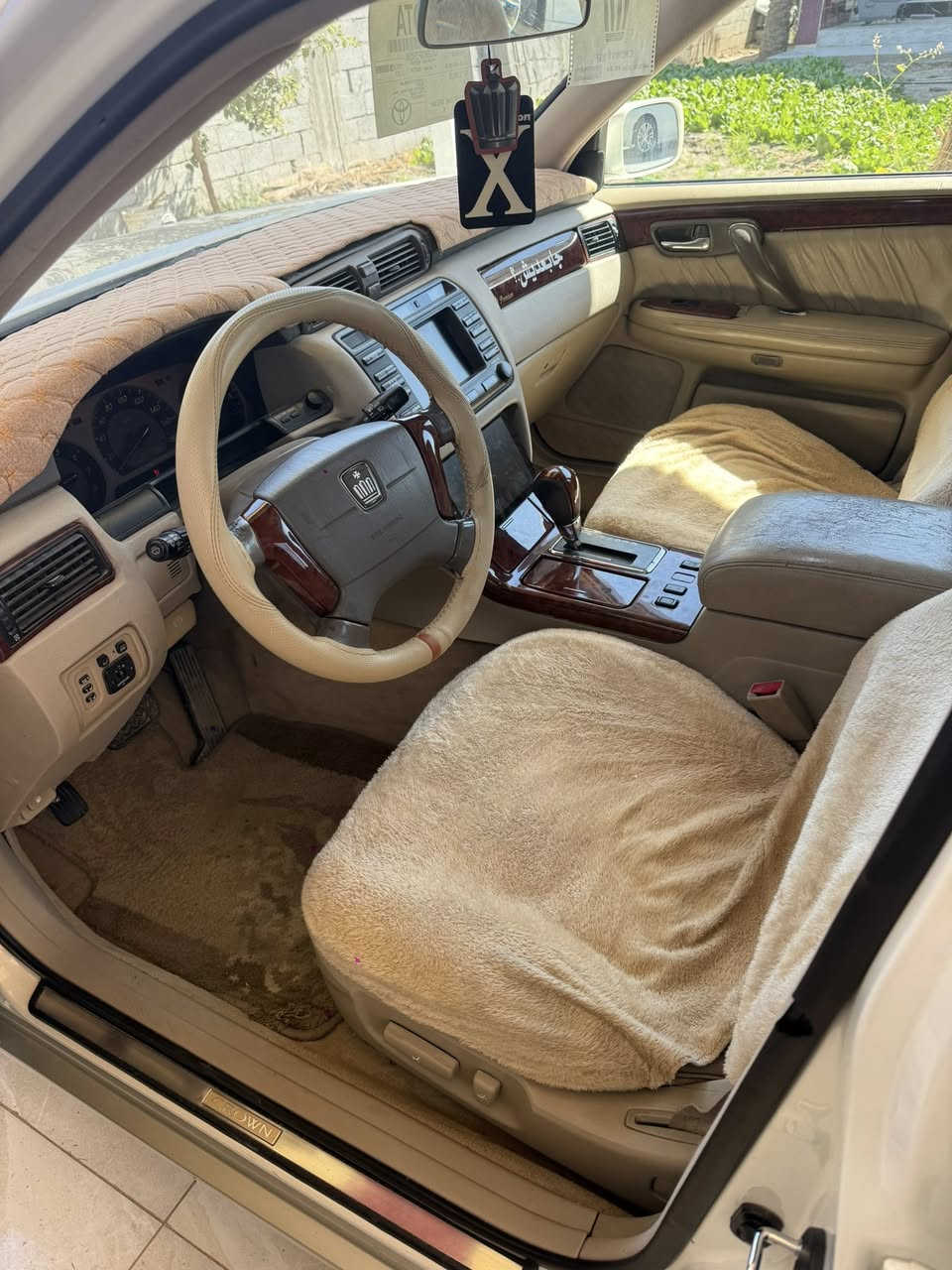 يالله سلام عليكم كروان ملكة نقل مديل 2002 رقم بصرة توا منقولة هزة وفحص جدد سنوية ورقام دولي تحويل ثاني يوم مشروع وطني اخوان سيارة نقل شوكت ماينفتح تسجيل تشيل رقم تبيعة وتسجلها شاصيها مالعوب بي ابد شاصي ناقل علي مخلي فوك شاصي الاصلي يعني شوكت ماينفتح تسجيل تسجلها 
سيارة 3دكم فول كشنات جلد +كهرباء فتحة سقف  بردة خلفية ستيرن كهرباء سيارة زيرو وكالة شرط كفالة عامة من الفتح والتبديل وصبق يابان وعراق وسيارة احلى من صور وفول للخير حتا خزن ميموري بيها مكان السيارة البصرة قضاء القرنة بني منصور  شراي اتصل ع رقم وتشلع عيوني ***********
السعر 120
