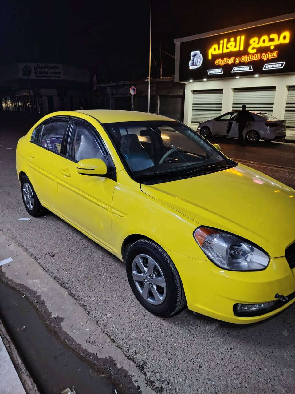 السلام عليكم 👋 
اكسنت وارد كوري 💯 
موديل 2010👋
رقم نينوى اوربي 👋 شرط التحويل 🚦 
سنويه وهزه جديده هيئه وغرامة صفر 👋 
كاربون بانزين ⛽ 
محرك 16 محرك وكير شرط 👋 
تبريد ثلج 🥶 تدفئة 
طخم تاير امامي خلفي جديد 👋 
📢ظررها جاملغ خلفي امبدل قبق+بوند تبديل بدون دواخل شرط وكدام العين 👀 
🛑#السعر 85$💸وبيها مجال 
#العنوان #الموصل #موصل_الجديده قرب جامع الايقظه شارع البطاريات 
🛑 1️⃣ اوقات العمل🕰️الاتصال من الساعه التاسعه صباحا الى الساعه العاشره ليلا🛑
🛑2️⃣بلتلفون قفل ماكو تعال ودفع سعر اليعجبك 🛑
#مكتب_ارض_السلام #لبيع_وشراء_السيارات 
🛑 #باداره/ سلام الراشدي 
***********📱كورك 📞
***********📱اسيا📞
