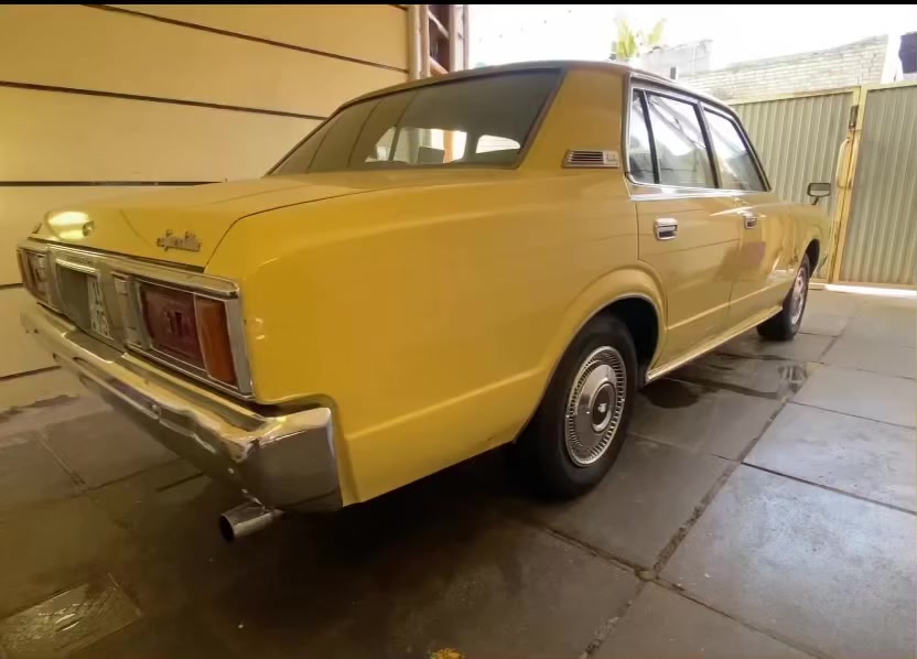 TOYOTA CROWN delux 1979
{عرض فقط للذواقة}
للبيع تويوتا كراون ديلوكس ١٩٧٩ محرك سته سلندر كير طرح أوتوماتيك ￼تبريد شغال ستم صوت صدر جديد امامي خلفي 1000‎%‎100 تخم تاير . . 

للتواصل ***********
