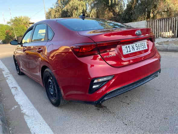 السلام عليكم 
لبيع فقط.   لبيع فقط 
كيا فورتي 2019 
محرك 2000 دوش 
فول تحكم استيرن 
3 انظمه قياده 
تحديد مسار 
مانع تصادم 
شاشه  كامره دواره 
شاشه اعطال 
ماشيه 61  mi
كير محرك كفاله من فتح و تبخير شرط 
حادثهه بنيد مبدل و مصبوغ  بل عراق صار بيهه طخه بل باب الصدر وال وراه مبدلات بلاديات شرط بدون داخل شرط بدون صبغ 
لغد شاصي كفاله 
مكان سياره بغداد.  اتصال   السعر 125.  مجالهه حك جيه
*********** بغداد
