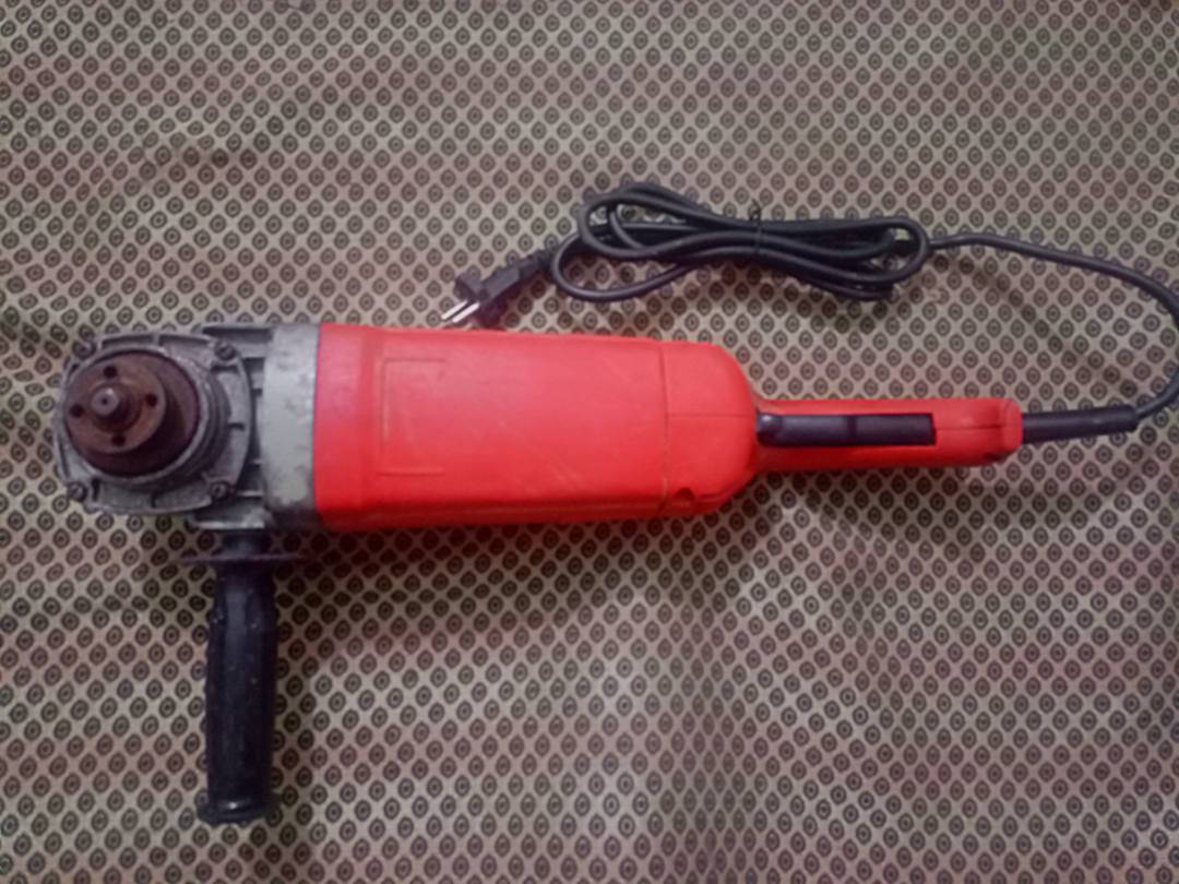 سلام عليكم
دريل كسار كبير ماركة توتل
نضيف سعر 70

كوسرة ماركة تام 230 ملم
نضيفة سعر 45

كوسرة ماركة توتل 180 ملم
نضيفة سعر 45

مكان بغداد البلديات يوجد توصيل
رقم واتساب ***********
