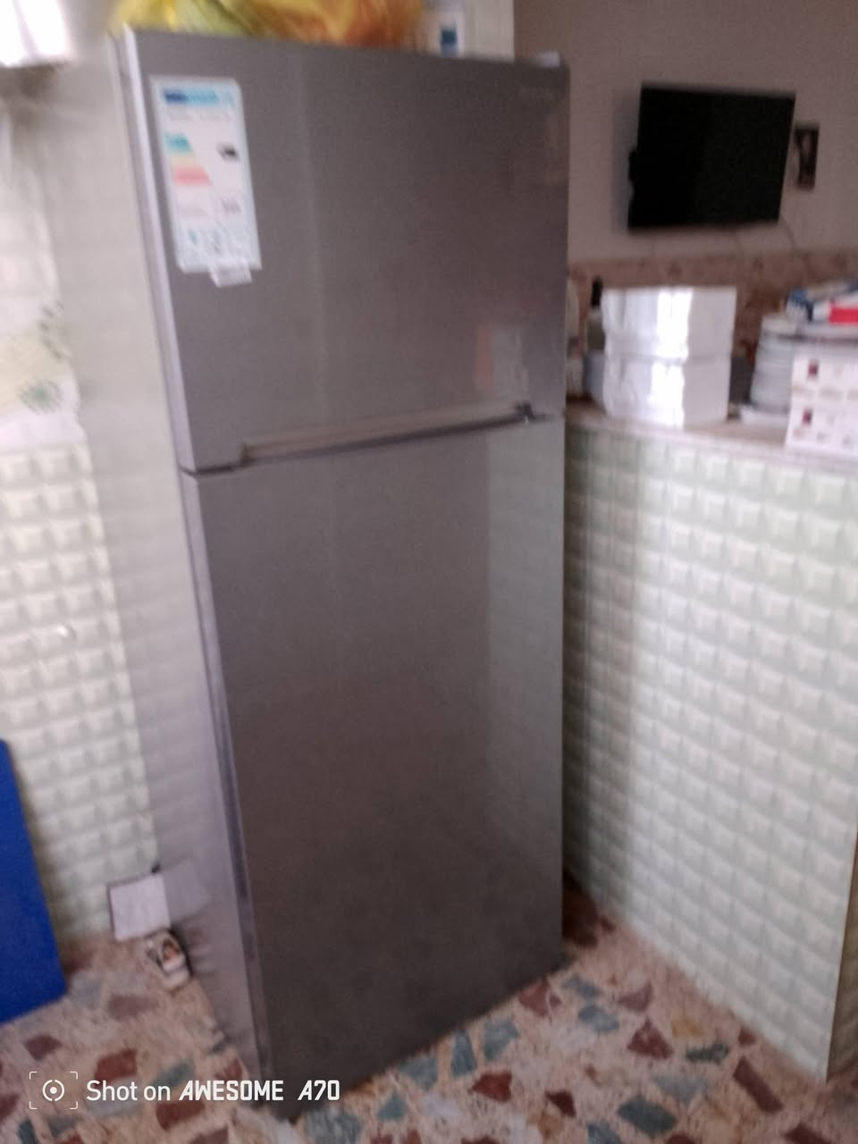 ثلاجه جديده بيع مباشر 
***********

