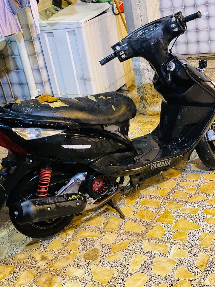 السلام عليكم دراجك ثعلب 140 للبيع 
الدراجة خير من الله مكينتها
بس عوزهة ترتيبات 
الدراجة كابريتر ضعيف تجاري بيهة 
الدراجة سلف هندر شغالة كهربائيات شغالة 
التناسبة ياخذهة ول ما تناسبهة لا يعلق رجآ ♥️
السعر 350 
المكان الحسينية الراشدية
رقمي ***********
اذا اكو مراوس حسب القناعة
