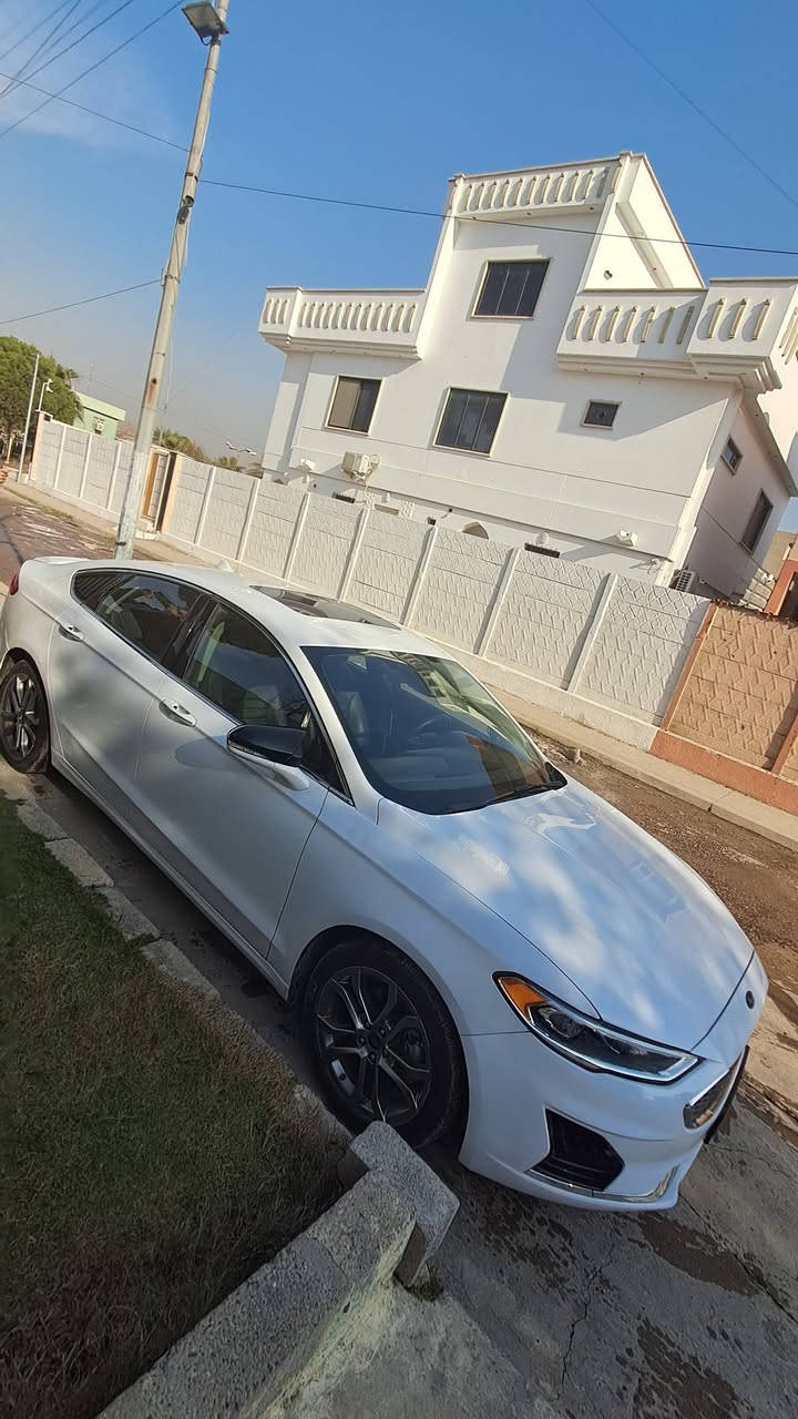 السلام عليكم فيوجن للبيع موديل2019فول مواصفات 1/1 محرك15t شاشة جبيرة رادارات مثبت سرعة تحديد مسار كير ماوس اشارة بل مري حساسات خلفيا تدفا كشن تبريد قطعتين لايت زنون و لد اشارة و يشتغل بدون اشارة و السيارة بل واقع احلا اكثرر و باقي المواصفات معروفة ضرر نص جاملغ الخلف و الدوسة و بابين مبدلين اصلي من امريكا عنوان موصل حي دوميز قرب دائرة الكهرباءتواصل او خاص او عل رقم *********** سعر 120
