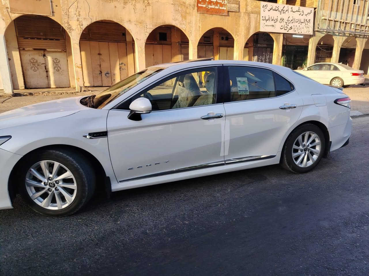 السلام عليكم ورحمة الله وبركاته
للبيع فقط 
كامري 2019وكالة  SAS
 فول 1/1 
الممشى : 121 km
الحالة : مكفوله كفاله عامه 
اللوحة : أربيل 
 هزه جديده سنويه جديده 2031
المواصفات : الاعلى مواصفات في فئة الخليجي 
الفئه : GLE 
تشغيل : بصمه +بردة سلايت
بصمات عدد ٢
الضرر : لايوجد 
الملاحضات : لايوجد 
للتواصل : ***********
