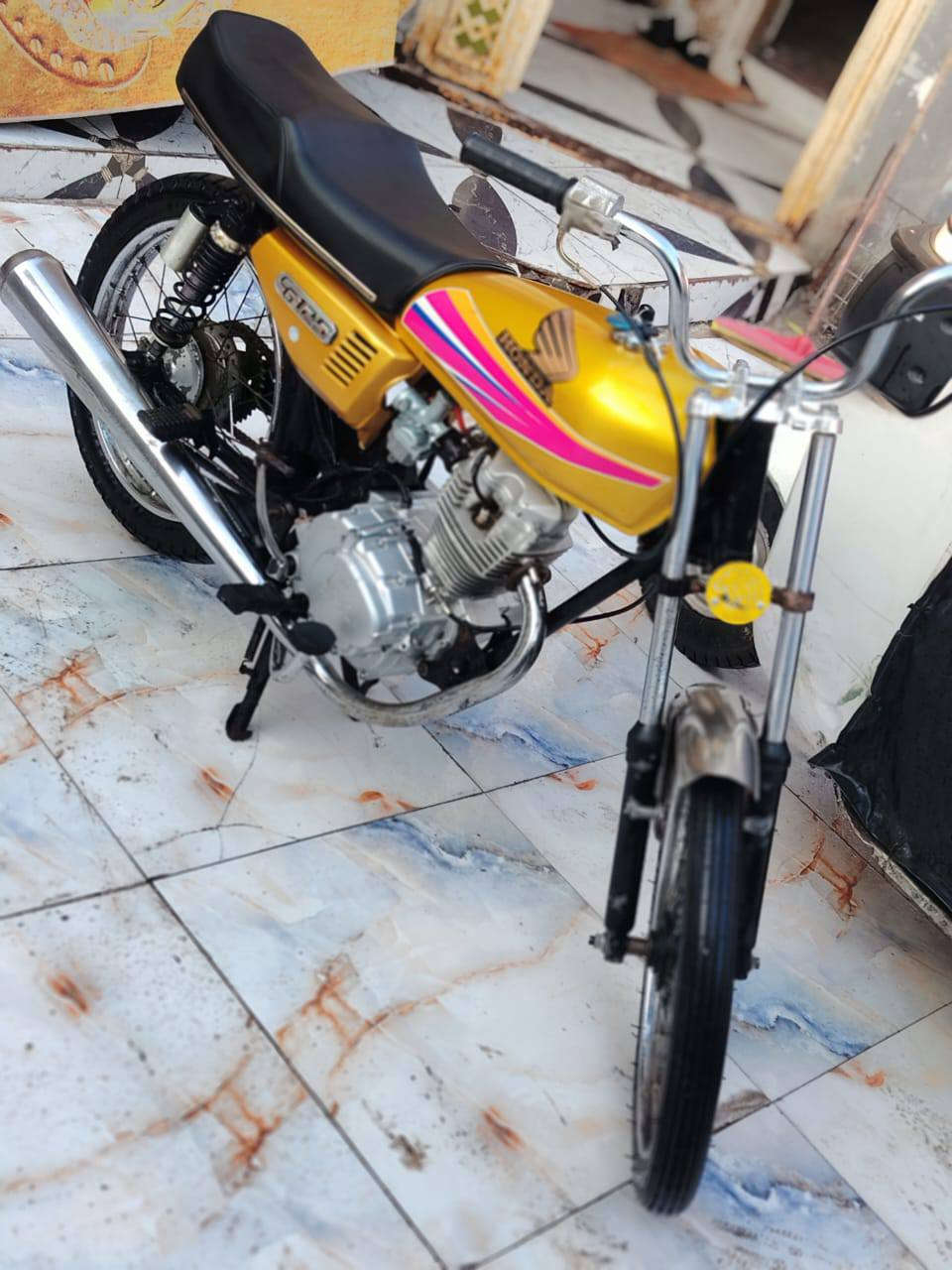 سلام عليكم دراجة تعمير هسة توى كملت مكينة نامة بلدي شاصي نامة بلادي مكينة ما مفتوحة وشاصي عدل مامعوج الدراجة سامتة نقص برقي مابيهة لسعر 450وبيهة مجال قليل رقم الهاتف ***********
