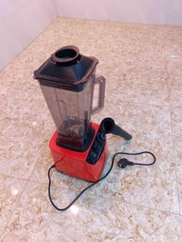 خلاط جديد للبيع 07827192165
