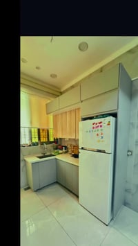 شارع الجنابي • ١٠٠م • طابقين ونص