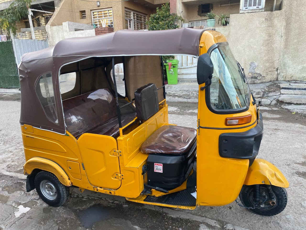 يا الله السلام عليكم تكتك للبيع موديل 2022 شهر الرابع صفرة لون مطابق ملاحظة لون واحد كلهه مو لونين التكتك بأسمي تحويل شوكت متريد محرك مكفول وكشر بيه طخه بسيطه بالصفحه اليسرة للاستفسار الاتصال على الرقم ***********
السعر تسعة ونص وبيهه مجال للطيبين ما متواجد على الفيس بوك المكان السيدية حي الإعلام
