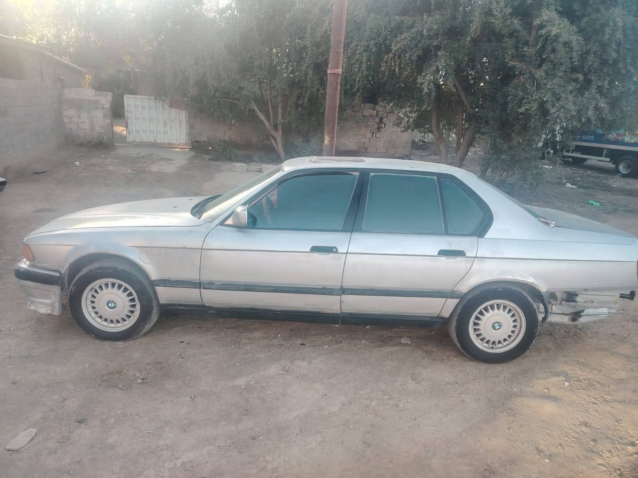 اسلام عليكم
اعاده انشر بسبب الوعود الكاذبه 

بي ام ٧٣٥ رقم الأنبار ألماني

موديل ١٩٩٢ اصل

كير محرك يشكن الكاع

مكفوله من ضربه بلاديه

ما بيها دكت جاكوج

داخل كله جديد خارج كدامك مكان السياره بغداد ابو غريب

اسعر ٢٨ وبيها مجال حك اجيه فقط

رقم الهاتف *********** ⬅️***********بي واتساب

متواجد عل فيس ول وتساب ورقم الهاتف
