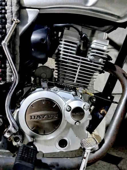 سلام عليكم دايون عضم موديل 22 طالعة بشهر 11 مكفولة كفالة عامة مابيهة اي نقص محرك مكفول ناعم دراجة شلعة رزانة حلوة ومرتبة سعر 1200 وبيهَ مجال للشراي مكاني بابل قضاء القاسم ***********
