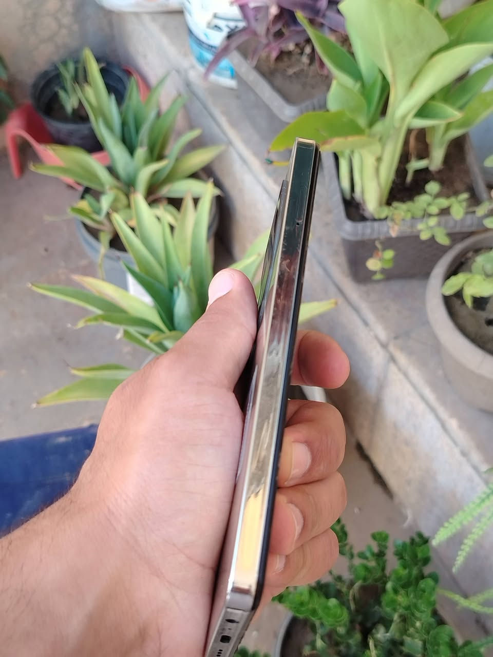 جهاز تكنو بوڤو 5 برو  مراوس فقط فقط مراوسسس
Tecno Pova 5 Pro:

✅ الشاشة: 6.78 إنج FHD+ بدقة 2460×1080

✅ معدل تحديث الشاشة: 120 هرتز

✅ المعالج: MediaTek Dimensity 6080 5G

✅ الذاكرة العشوائية (RAM): 8 جيجابايت

✅ التخزين الداخلي: 256 جيجابايت

✅ الكاميرا الخلفية: 50 ميجابكسل + عدسة مساعدة

✅ الكاميرا الأمامية: 16 ميجابكسل مع فلاش أمامي

✅ البطارية: 6000 ملي أمبير

✅ الشحن السريع: 45 واط Ultra Charge

✅ نظام التشغيل: Android 14 مع واجهة HiOS (قابل للتحديث حسب المنطقة) 

✅ يدعم شبكات 5G

✅ يدعم NFC

✅ يدعم البصمة الجانبية

✅ يدعم السماعات الستيريو

✅ منفذ سماعات 3.5 ملم

✅ يدعم OTG وWi-Fi وBluetooth وGPS 

✅ الألوان: Dark Illusion و Silver Fantasy

✅ الوزن: حوالي 220 غرام 
مراوس ويه ريلمي 11 او 12 او 13 او جهاز مضبوط وشكد فرق اني انطي المهم جهاز مضبوط


**إذا كنت صاحب هذا الإعلان وتريد حذفه لأي سبب، رجاءا أرسل رسالة إلى الدعم الفني**