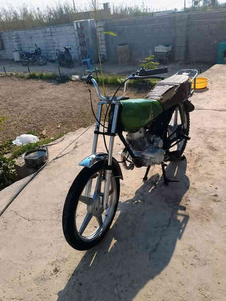 سلام عليكم إخوان إيراني 5 كير دراجة لا دخان لا تبخير ولا نضوح شلعة ومعدل سعر 250 وبيهة مجال مكاني بغداد - شعلة  رقمي ***********
