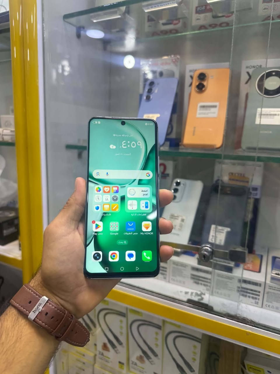 هونر X9C سمارت/ الذاكره 256 العشئويه 12 جهاز مكفول السعر 210 الاستفسار خاص او الاتصال بي وات ساب*********** يوجد توصل داخل عفك
