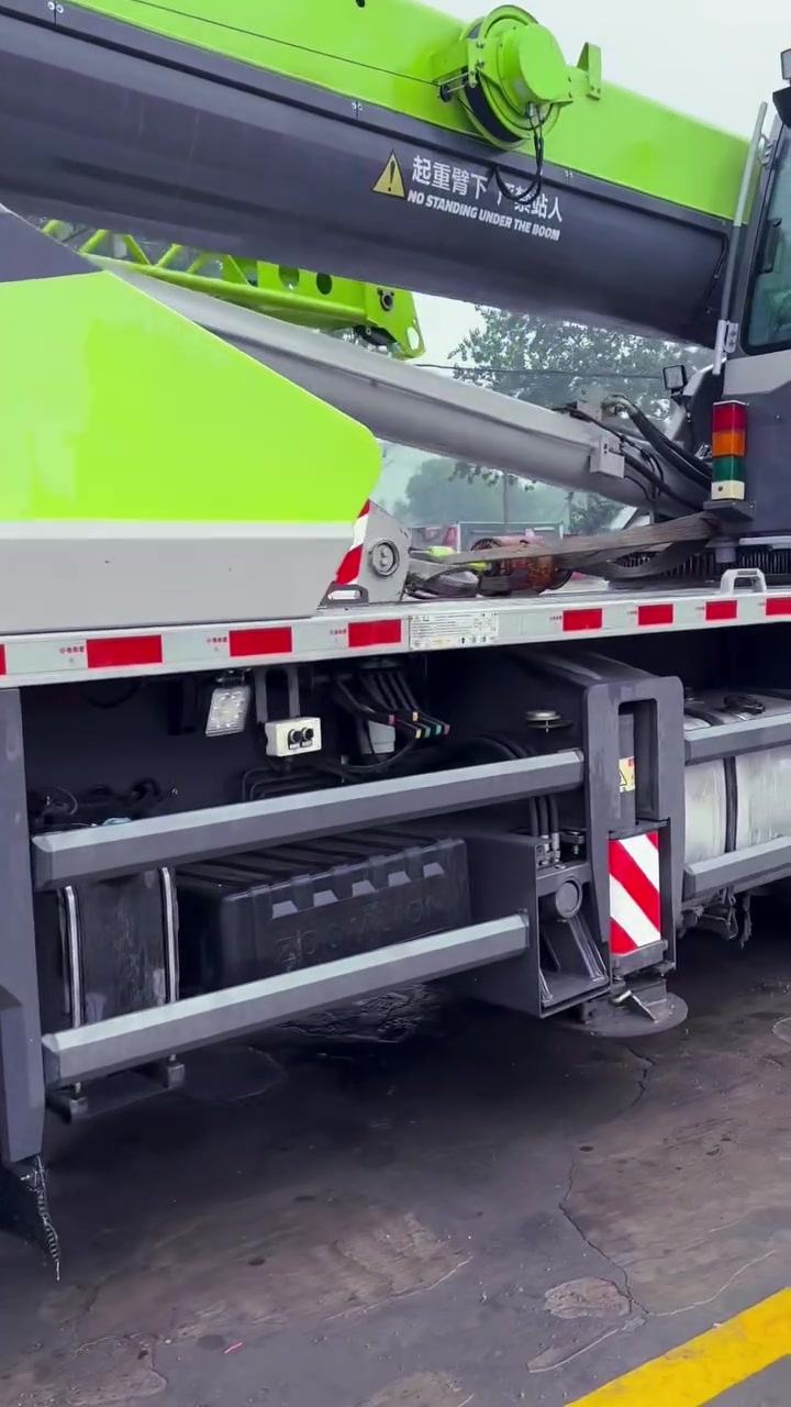 2020Y zoomlion 250H
42m main boom


**إذا كنت صاحب هذا الإعلان وتريد حذفه لأي سبب، رجاءا أرسل رسالة إلى الدعم الفني**