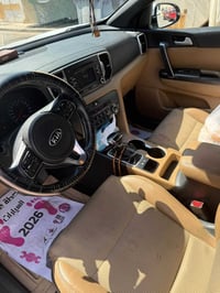 للبيع كيا سبورتج 2018 خليجي مكفوله سياره فول عدا الفتحه محرك كير مكفول...