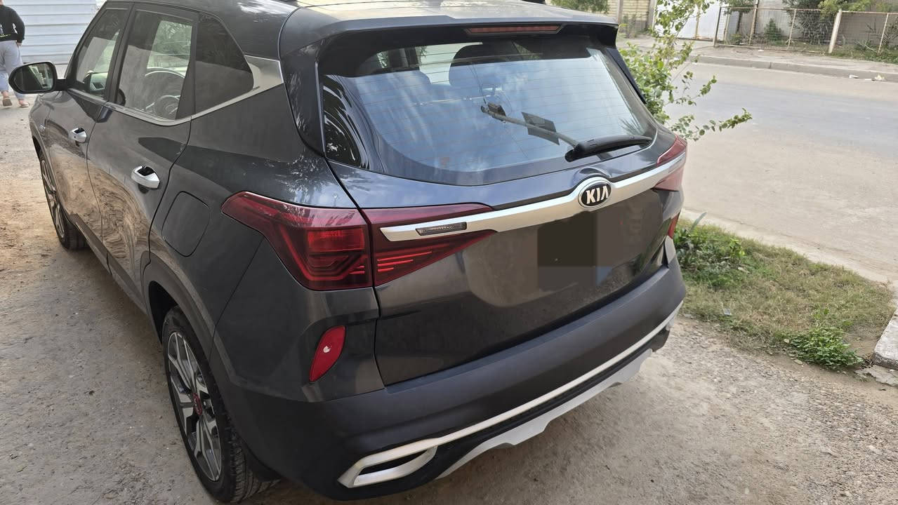 السلام عليكم ..كيا سيلتوس وارد امريكي فول مواصفات عدا الفتحه فئةsx حادثها بنيد ودعامية مبدلات نفس لون امريكي وصبغ قبغ جنطة.. وارباك ستيرن طاك فقط مواصفاتها.. كشنات جلد.. وتدفئة كشنات ..كشنات كهرباء..شاشة جبيرة كامرة دوارة شحن وايرلس.. قطعتين تبريد ..لدات امامي خلفي ..هندبريك بصمة ..رادار امامي وخلفي وجانبي ..قياده ذاتيه تحديد مسار مانع انصدام ..نظام صوتي boss دمام امامي وخلفي .. ماشية 61 ميل سيارة نظيفة مابيها اي نقص كير محرك كفالة.. رقم بغداد محرك 1600 تيربو ..
السعر 155 وبيها مجال
للاستفسار ***********
