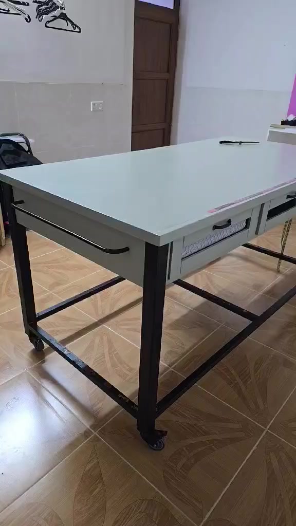 مێزی خەیاتی بۆ فرۆشتن تەختەی پۆڵەندی ئەسڵیەو پەیکەر 
شوێن حاجیاوا


**إذا كنت صاحب هذا الإعلان وتريد حذفه لأي سبب، رجاءا أرسل رسالة إلى الدعم الفني**